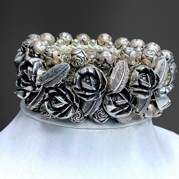 🌺SALE! Vintage Silver Rose Bracelet - Picture 1 of 13